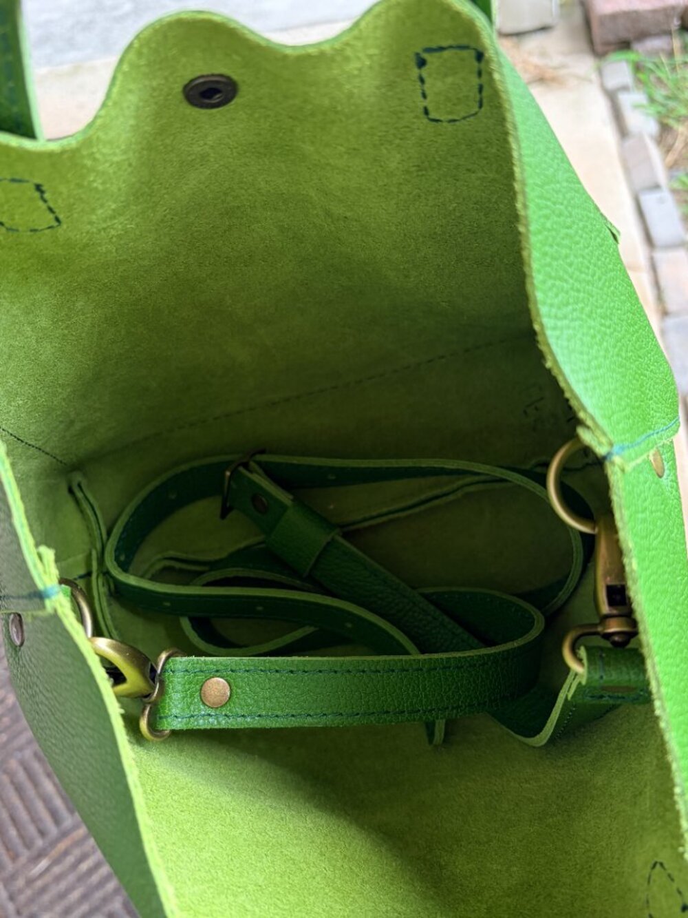 Portland Leather Goods mini crossbody mantis green - Picture 4 of 5